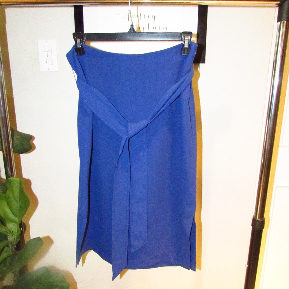 Talbots Cobalt Blue Skirt - Size 4 - Classic & Versatile